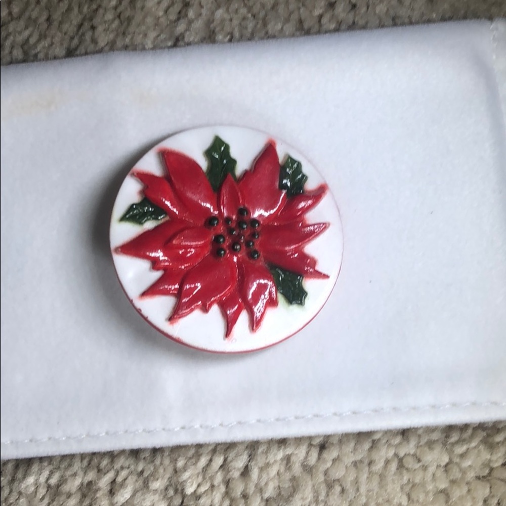 Made in Hong Kong vintage flower brooch